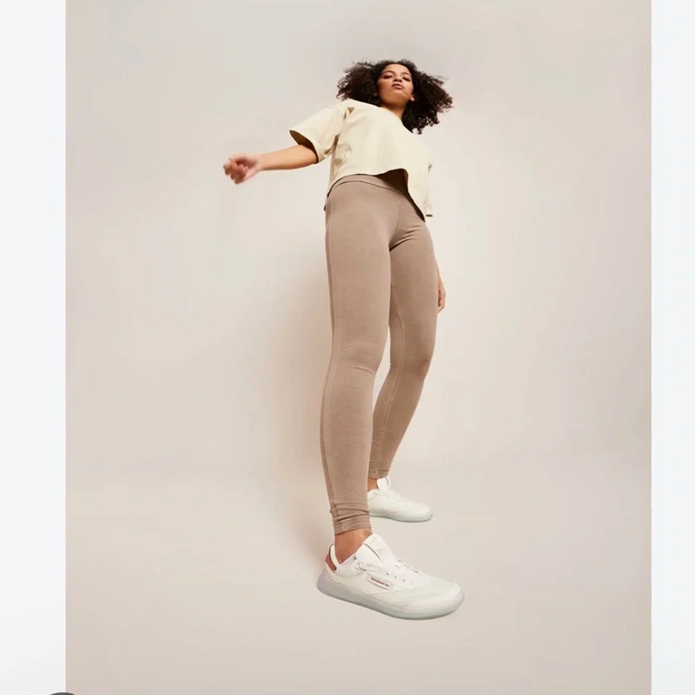 Reebok Leggings in Tan
